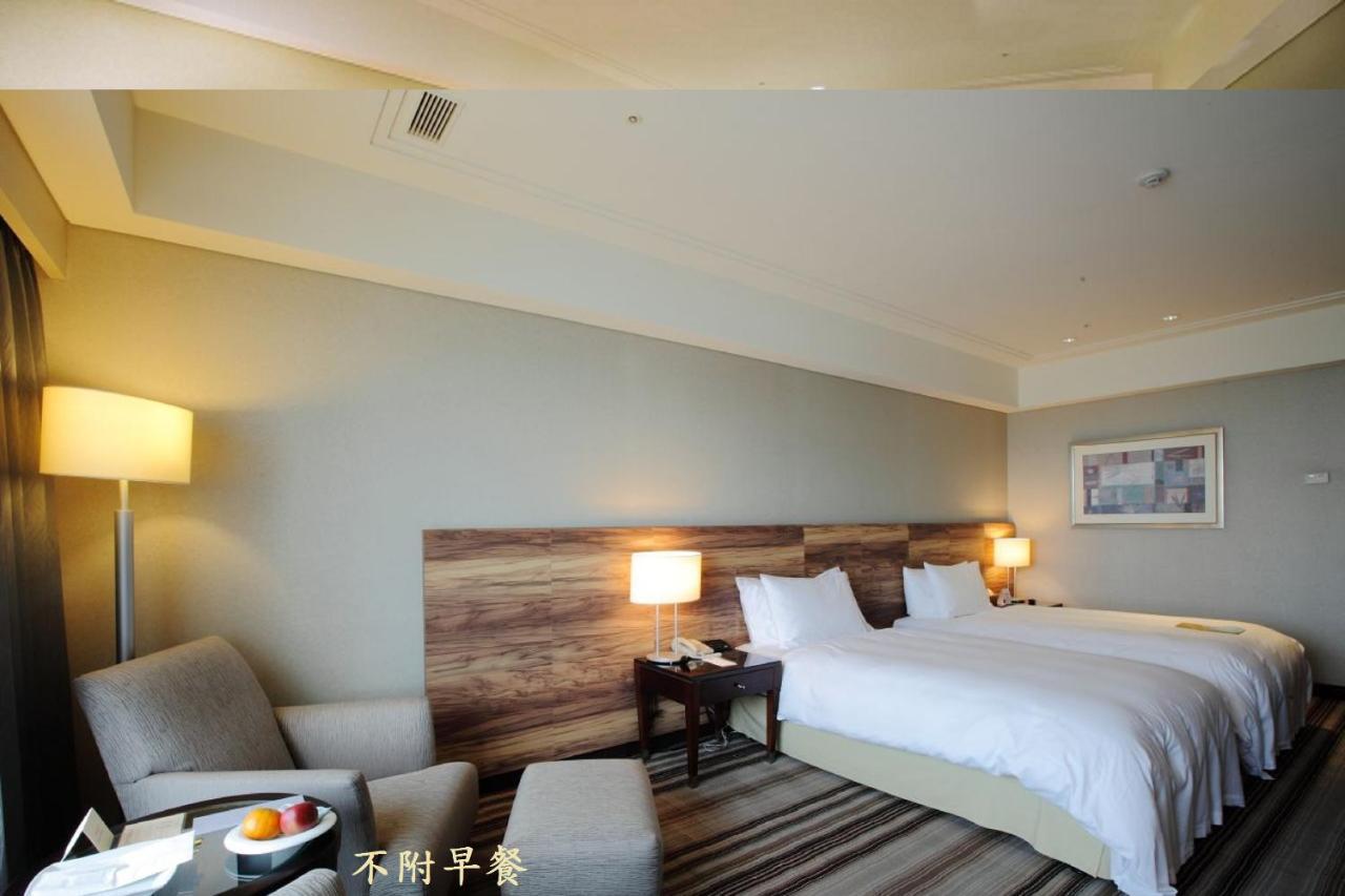 Tayih Landis Hotel Tainan Exterior photo Deluxe Room